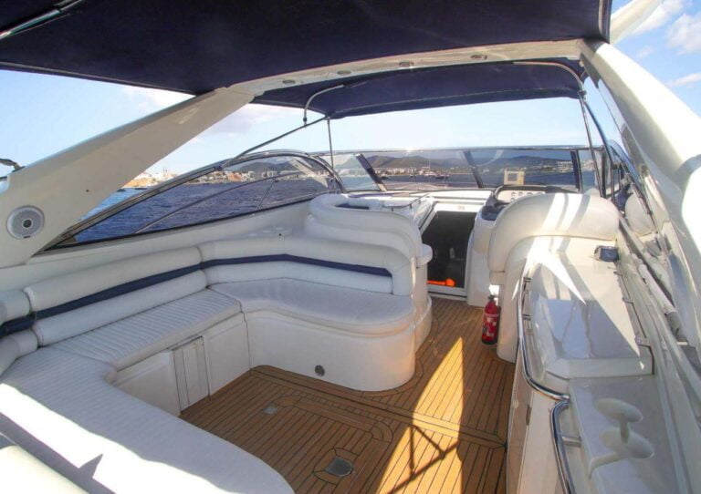 SUNSEEKER CAMARGUE 50 INTERIOR