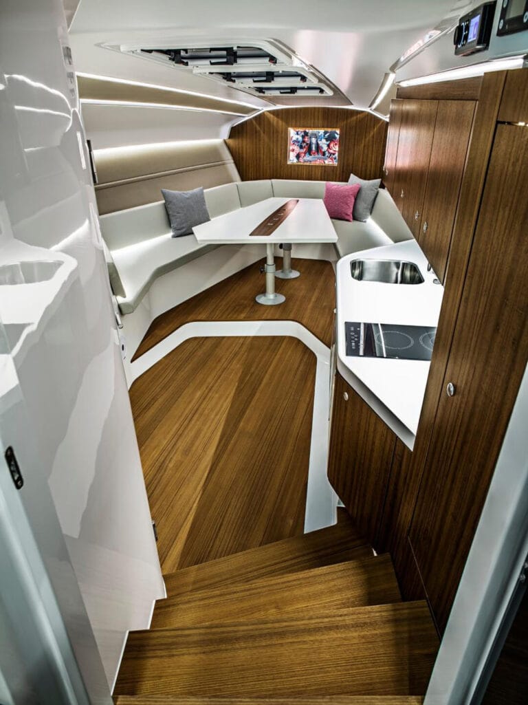 1414-Demon-interior-2