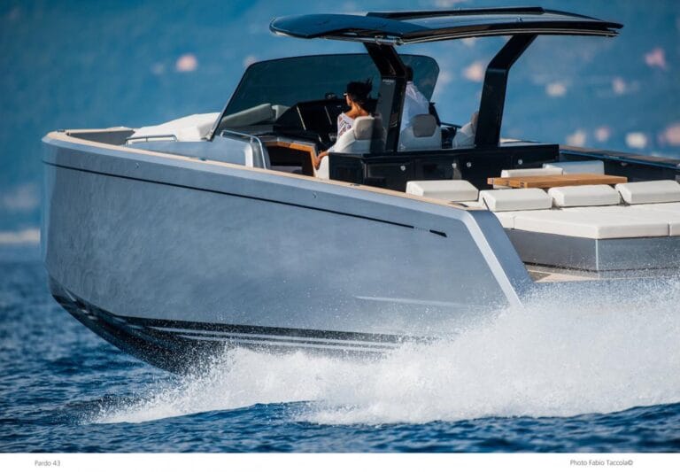 9a9bbd87-4aff-4633-8641-a2fa9a5a07aa_750