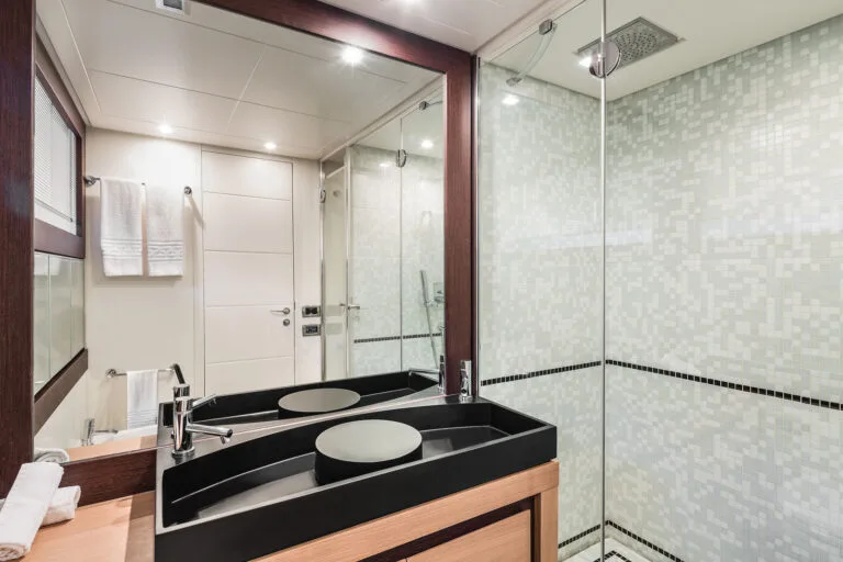 sensation-5 baño master