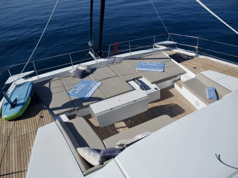 Front solarium