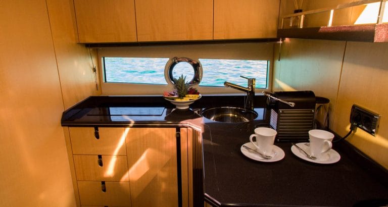 Sunseeker-Portofino-40-Payu-Yacht-Barcoibiza-10