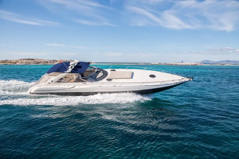 64b912317d52325c21af6639_SSuperhawk48_WatchMe_17