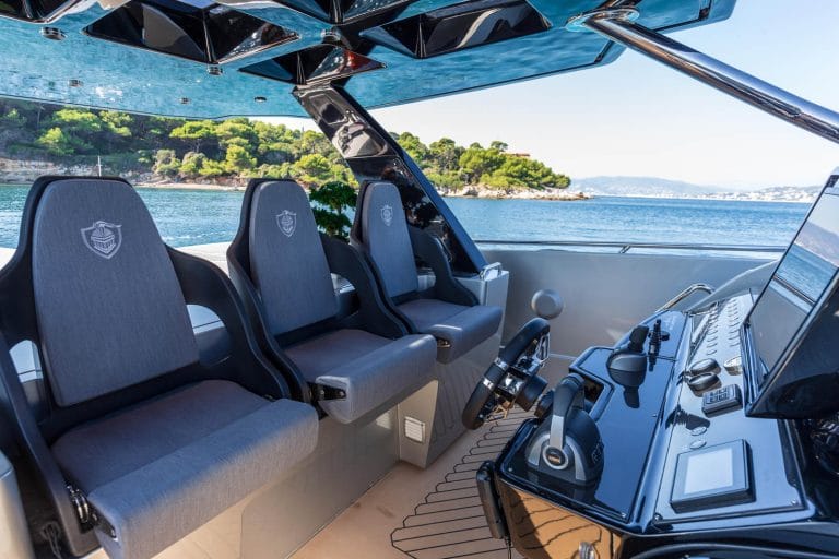 8330736_20230219084357877_1_XLARGE