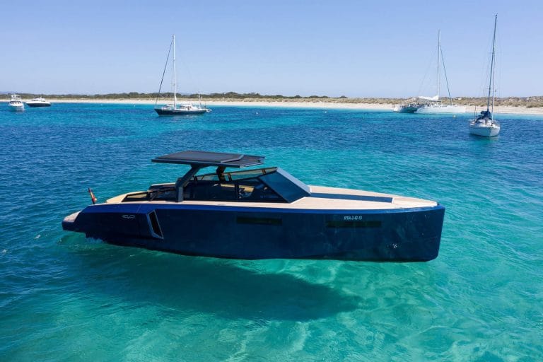 Evo-43-Naia-Yacht-Ibiza-Design-Boat-Rental-Barcoibiza-24