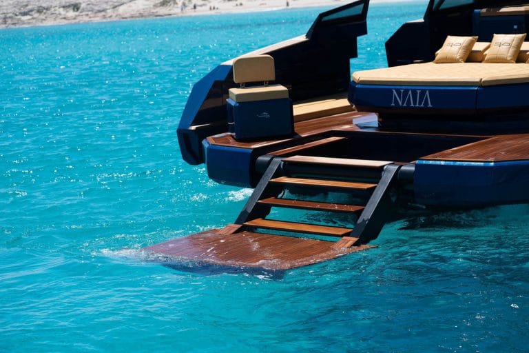 Evo-43-Naia-Yacht-Ibiza-Design-Boat-Rental-Barcoibiza-35