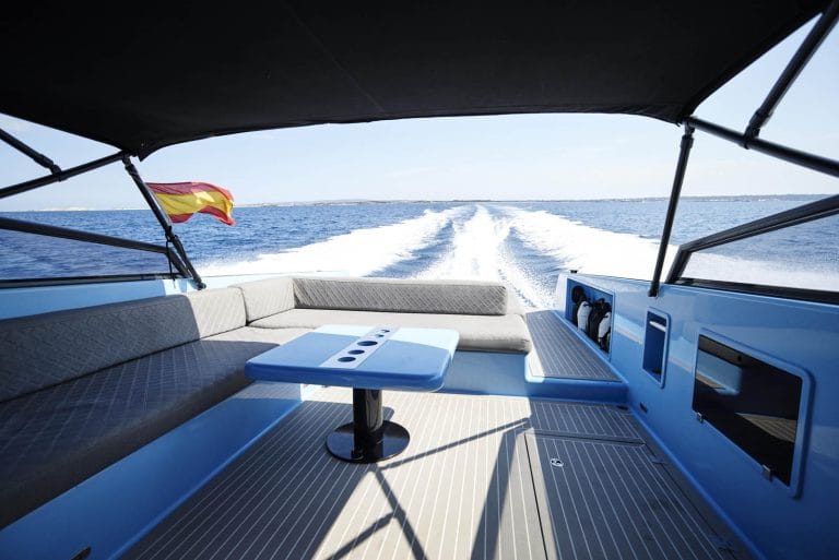 affcc7cb-3aee-472b-bab1-29c3bb3f7c3e