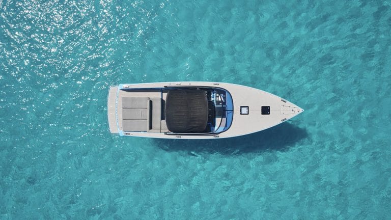 f1cc7638-3a61-4de4-bb9c-fc76c746ccf8