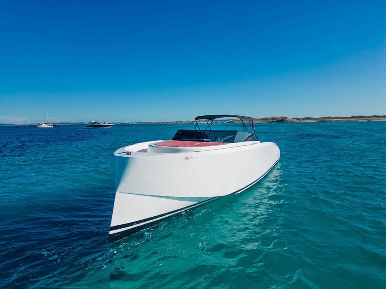 vanquish-yacht-tequila1