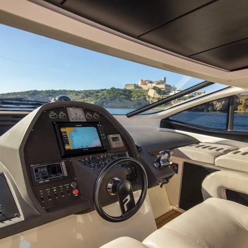 Pershing 62 Interior