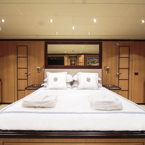 MANGUSTA 92 Bedroom