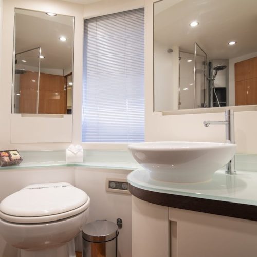 Pershing 62 Interior