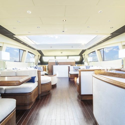 MANGUSTA 92 Interior