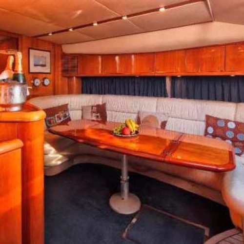 SUNSEEKER CAMARGUE 50 INTERIOR