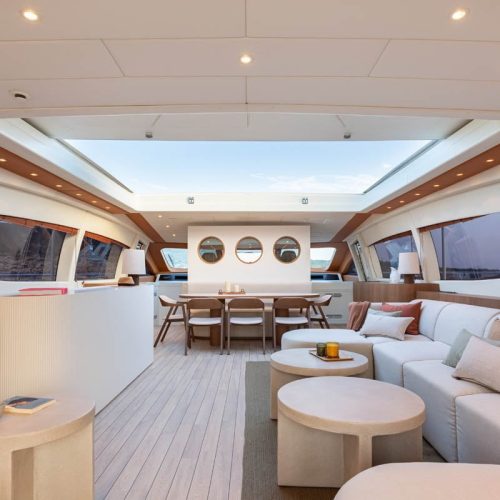 Mangusta 108 Interior