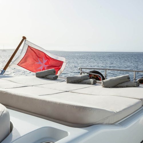 Mangusta 108